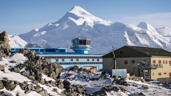 The Discovery Building