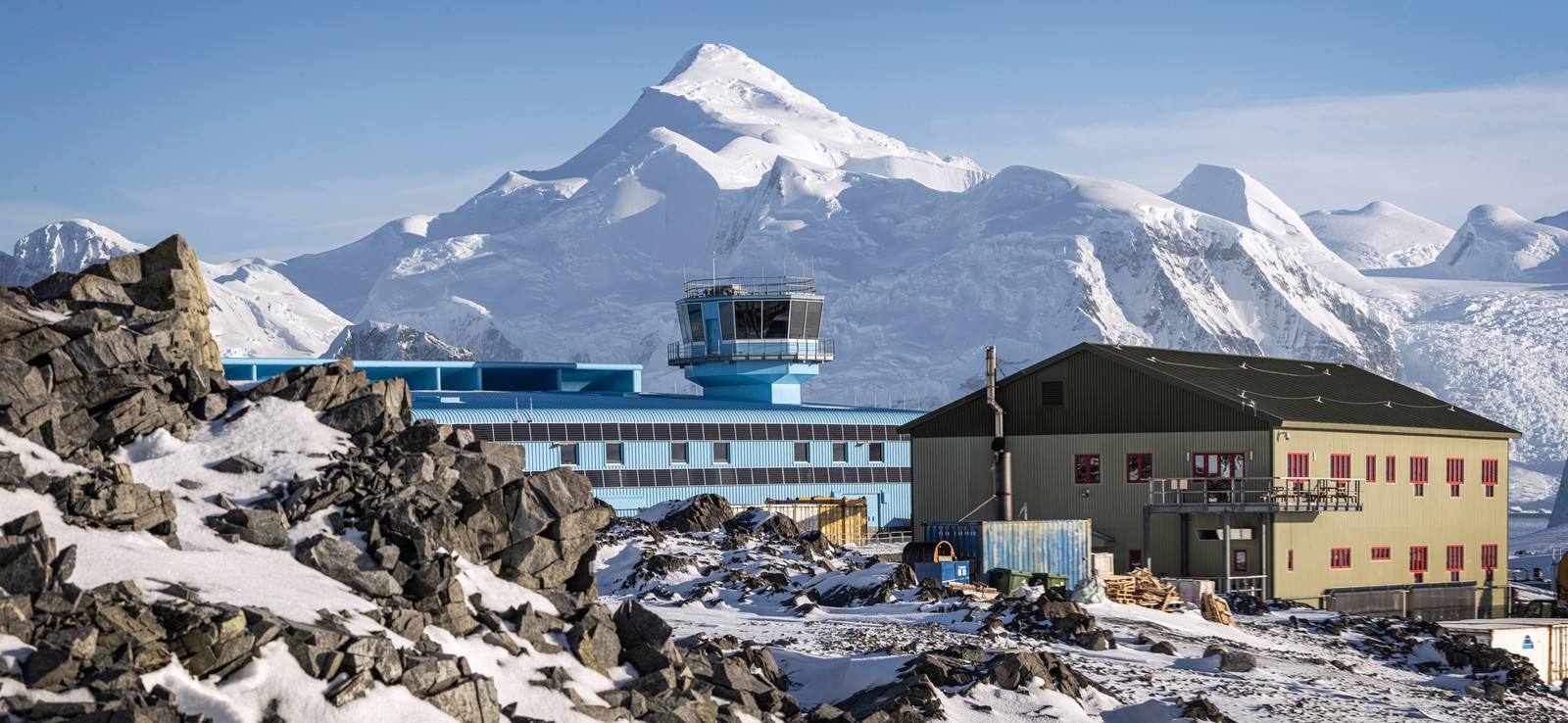 The Discovery Building 4